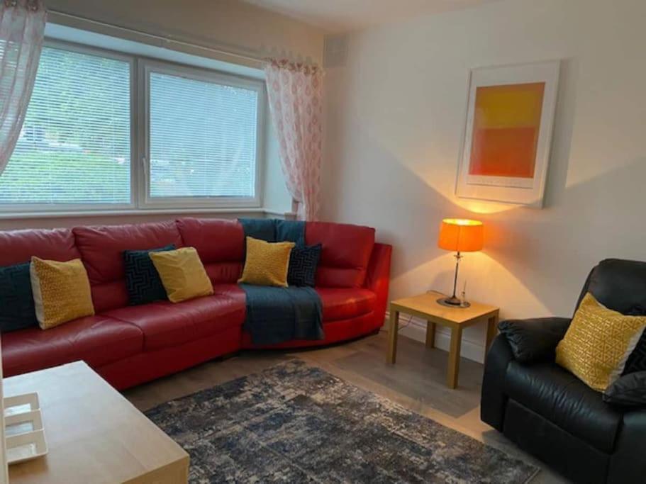 Location, Location - Modern 2 Bed Apt In Killarney Extérieur photo